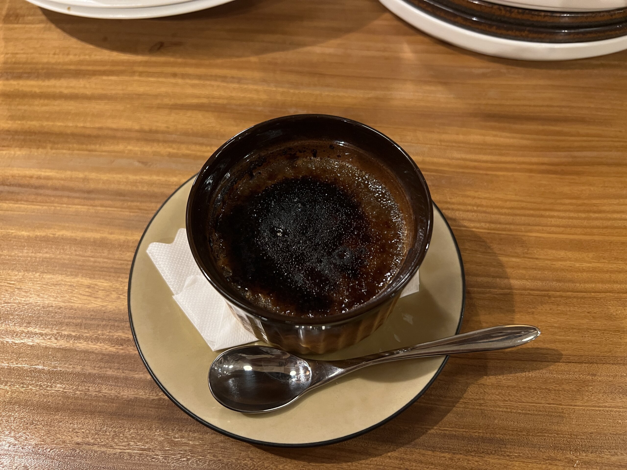 デザート紅茶のカタラーナ、表面の香ばしさと紅茶の風味が最高