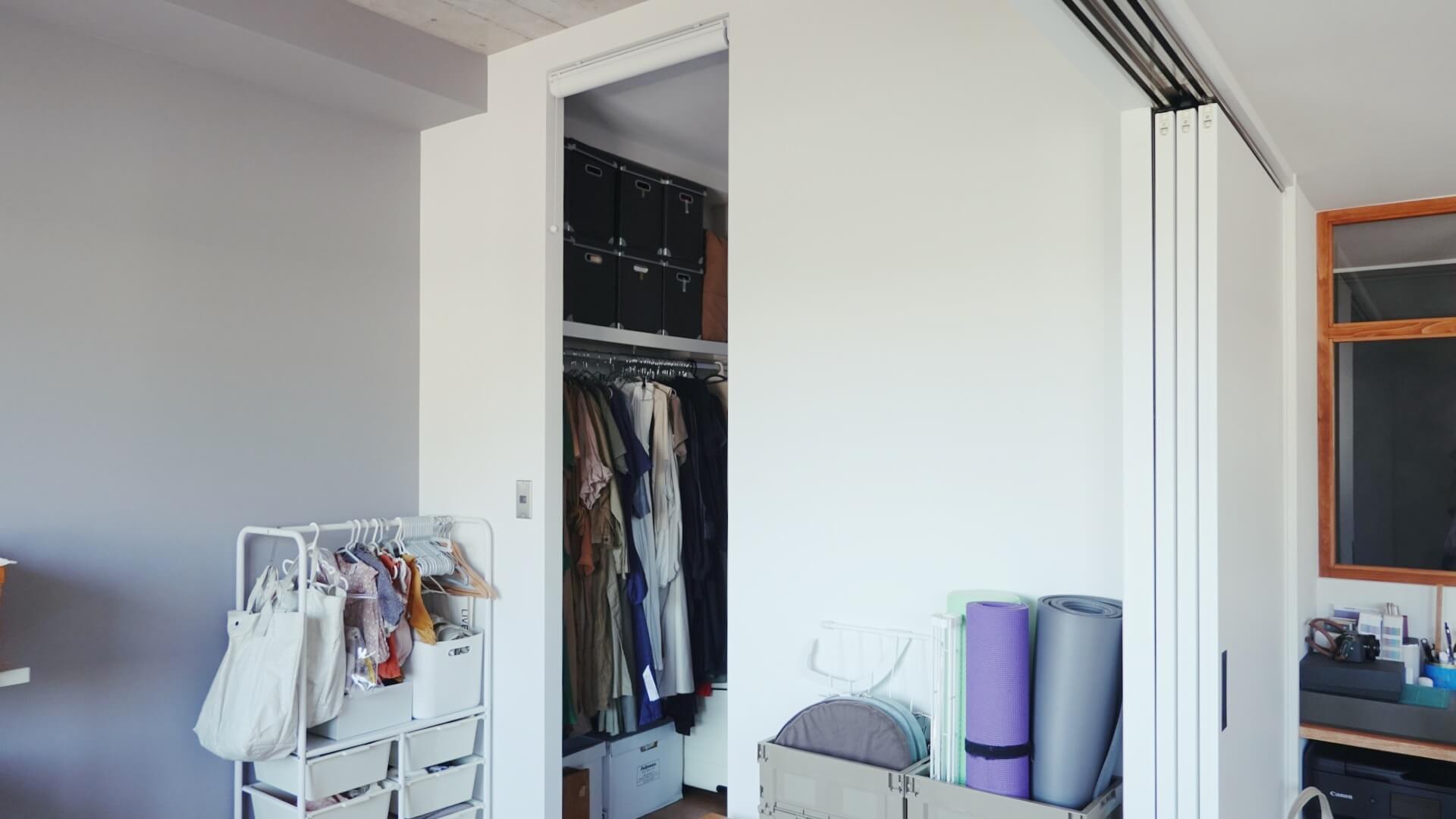 清澄白河のマンションリノベ:ウォークスルークローゼット