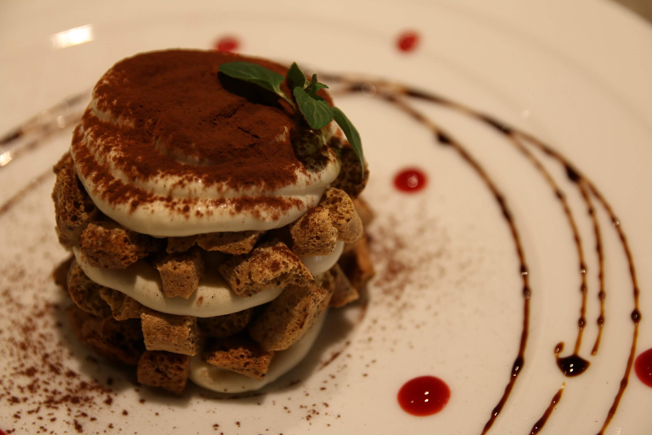 イタリアンレストラン:デザートのオリジナルティラミス